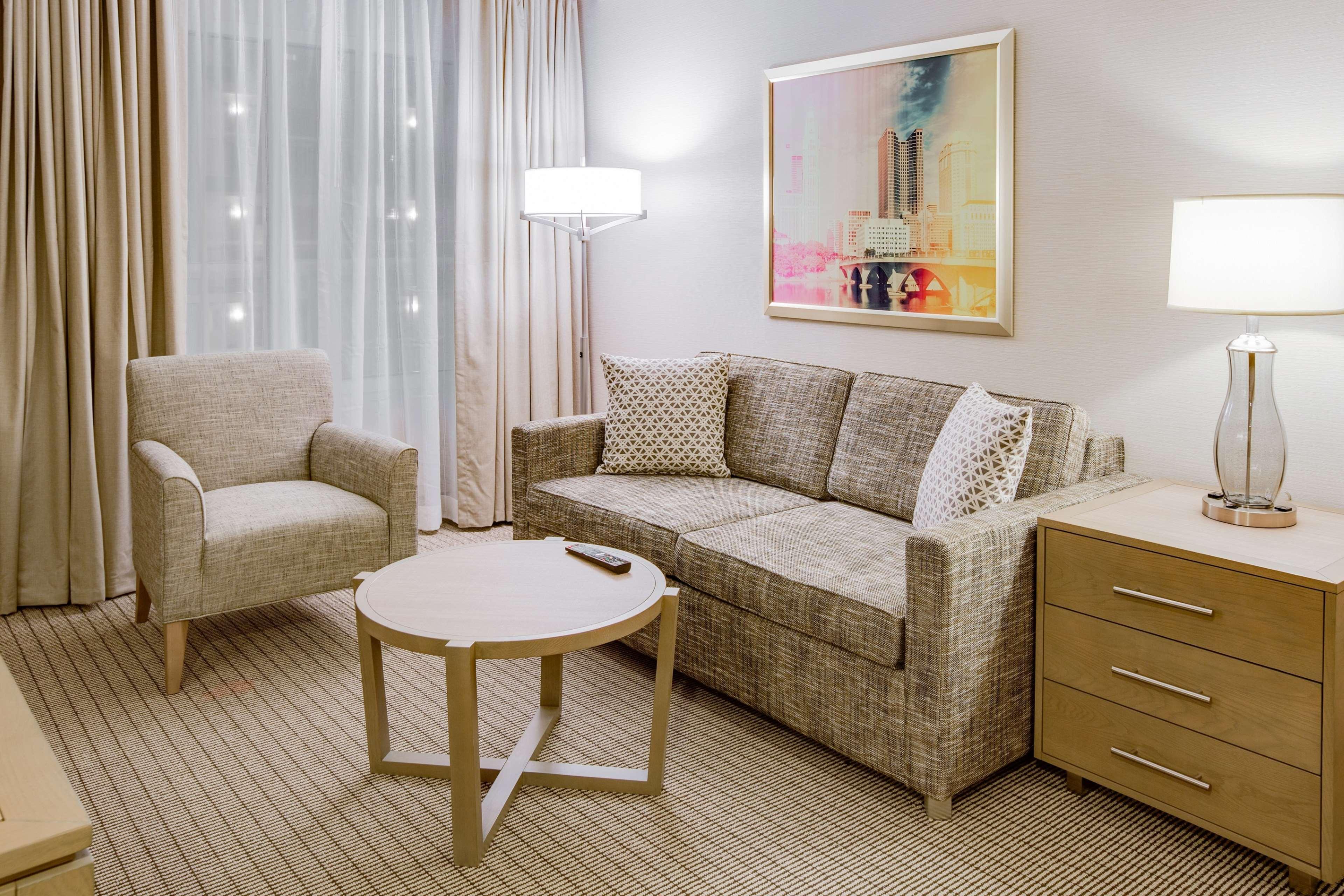 Embassy Suites By Hilton Columbus Dublin Extérieur photo