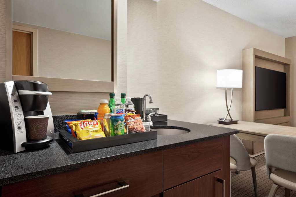 Embassy Suites By Hilton Columbus Dublin Chambre photo